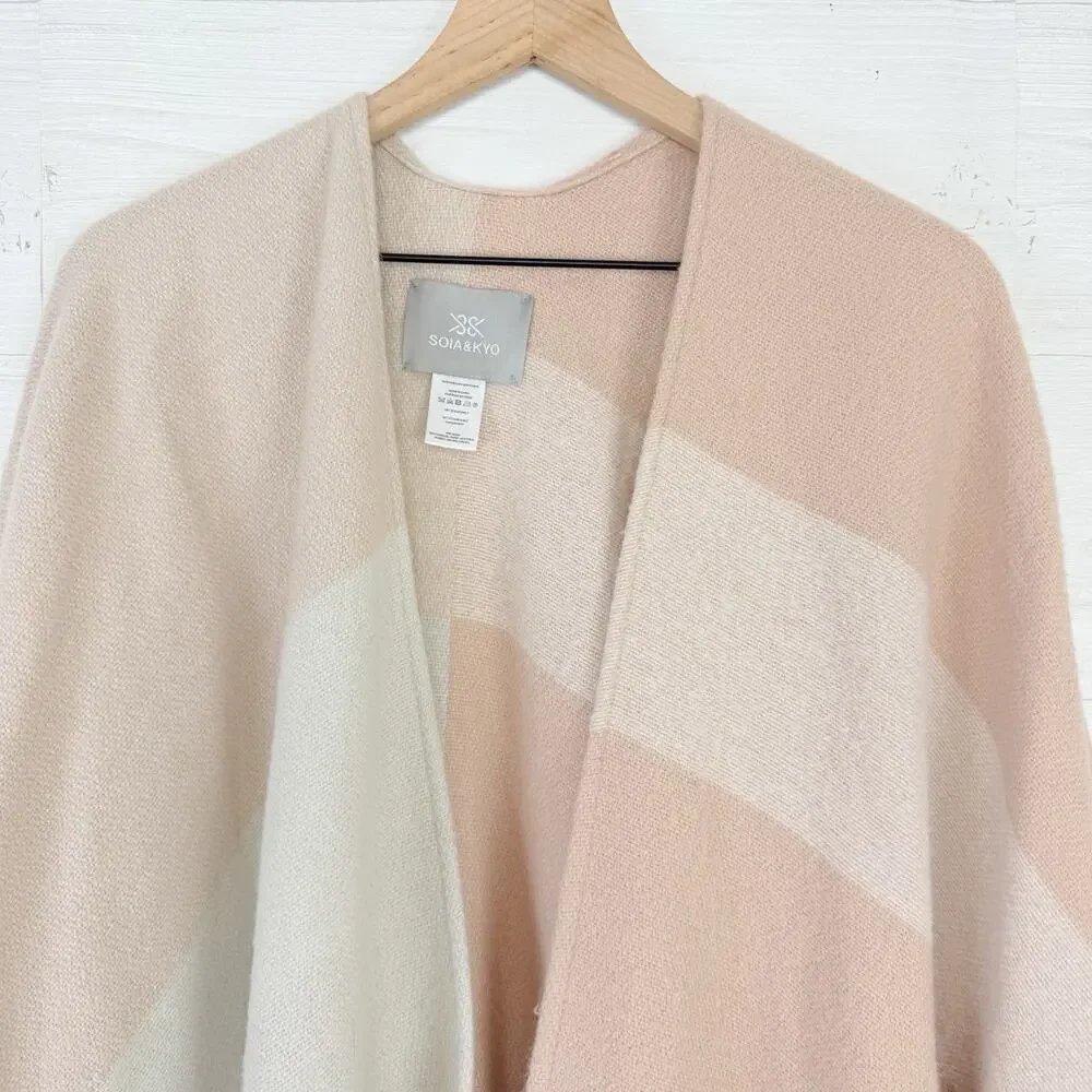 Soia & Kyo‎ Woven Scarfigan Wrap Shawl Poncho One Size Ivory Mauve Fringe Cozy